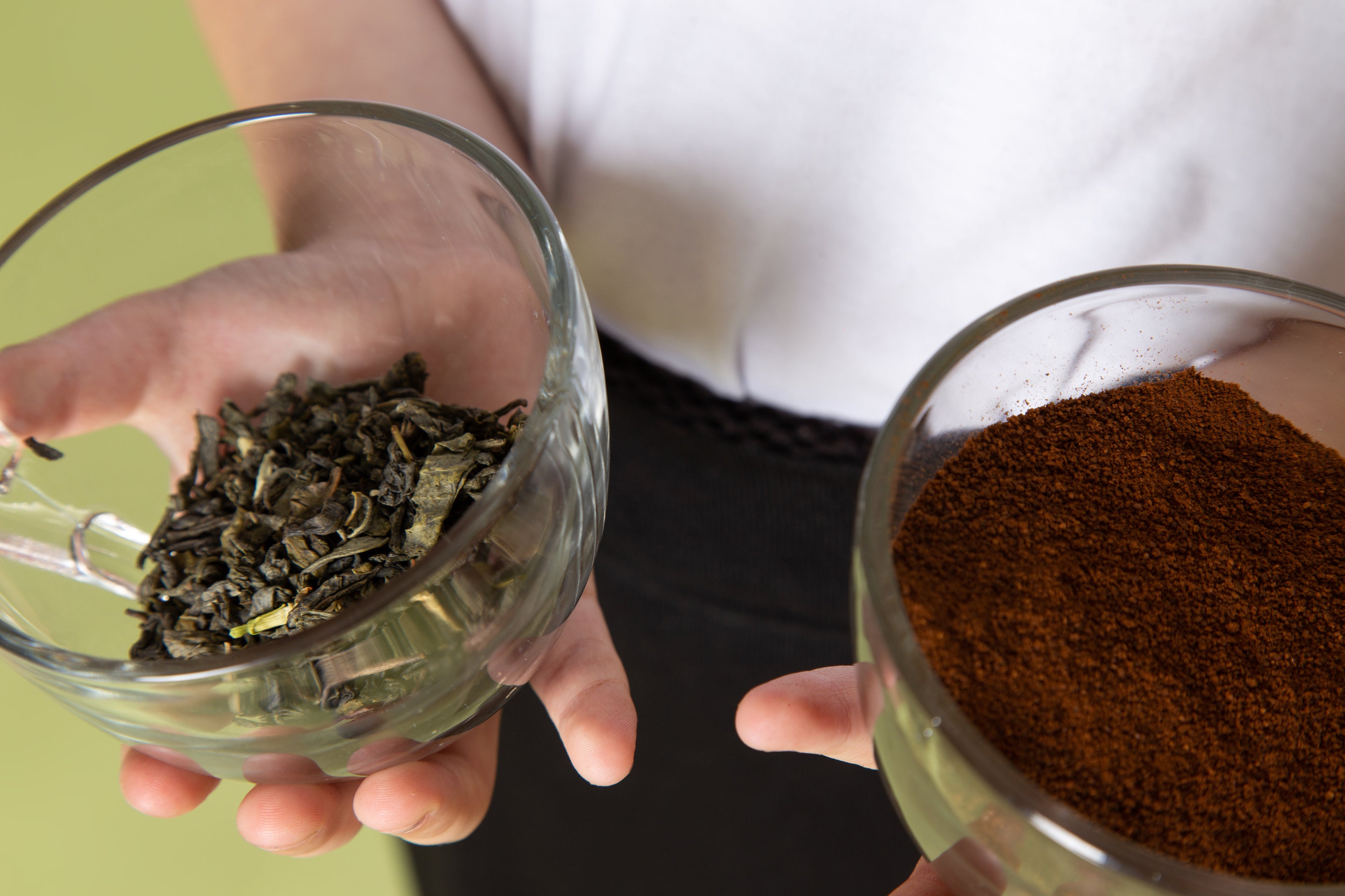 Whole Leaf vs Dust Tea: Why the Former Should be Your Business' Standard
